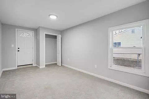 8404 Lockwood Rd, Pasadena, MD 21122 photo 10