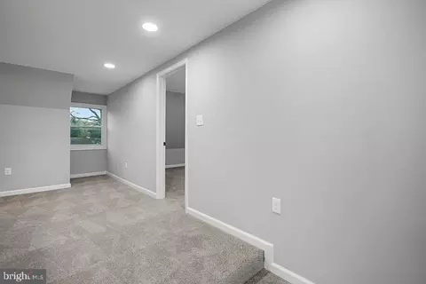 8404 Lockwood Rd, Pasadena, MD 21122 photo 27