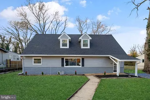 8404 Lockwood Rd, Pasadena, MD 21122