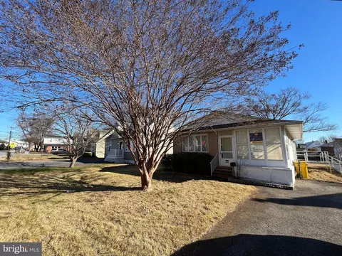 147 Riviera Dr, Pasadena, MD 21122 photo 2