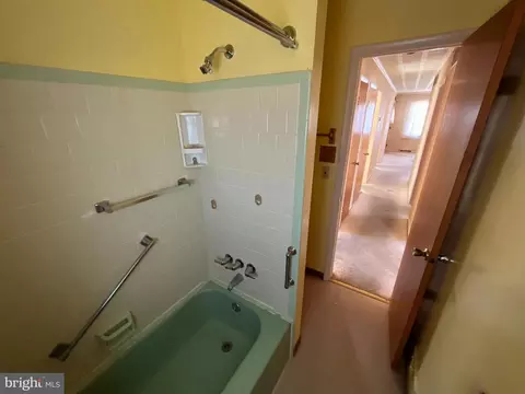 147 Riviera Dr, Pasadena, MD 21122 photo 20