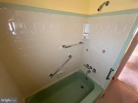147 Riviera Dr, Pasadena, MD 21122 photo 21