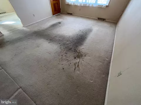 147 Riviera Dr, Pasadena, MD 21122 photo 7
