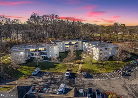 1006 Primrose Rd #303, Annapolis, MD 21403