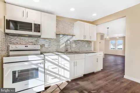 635 Laurel Dr, Pasadena, MD 21122 photo 12