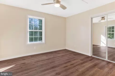 635 Laurel Dr, Pasadena, MD 21122 photo 17