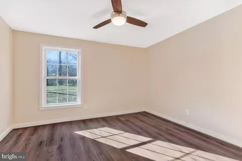 635 Laurel Dr, Pasadena, MD 21122 photo 19