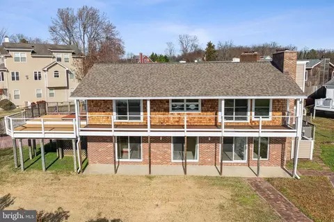 Exterior - 911 Shore Dr, Edgewater, MD 21037 photo 9 of 10