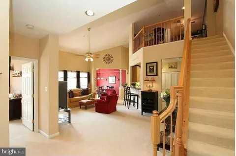 2499 Amber Orchard Ct E #301, Odenton, MD 21113