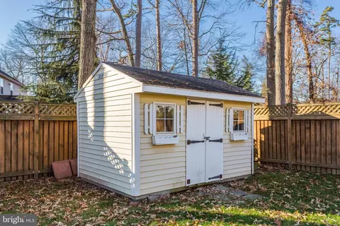 8108 Fanfair Ln, Pasadena, MD 21122 photo 68