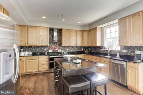 8108 Fanfair Ln, Pasadena, MD 21122 photo 18