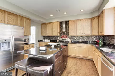 8108 Fanfair Ln, Pasadena, MD 21122 photo 21