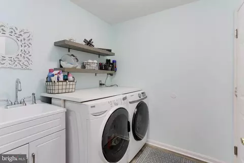 8108 Fanfair Ln, Pasadena, MD 21122 photo 31