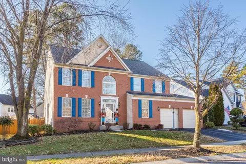 8108 Fanfair Ln, Pasadena, MD 21122 photo 2