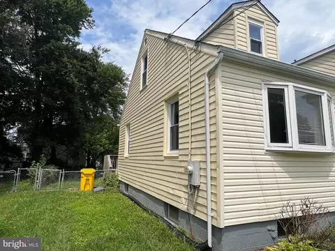 Exterior - 7678 Cedar Dr, Pasadena, MD 21122 photo 3 of 5