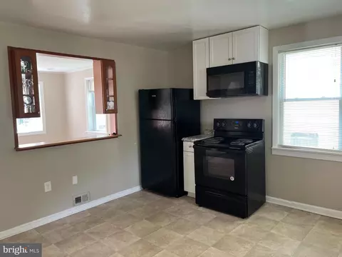 Kitchen - 7678 Cedar Dr, Pasadena, MD 21122 photo 2 of 2
