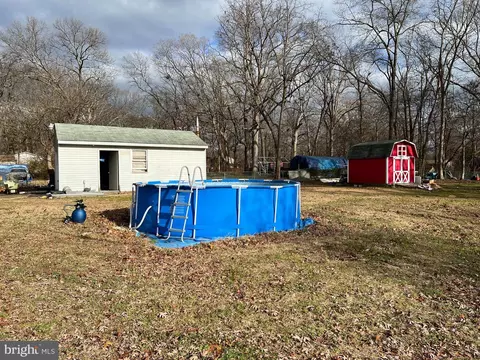 8479 Bussenius Rd, Pasadena, MD 21122 photo 7