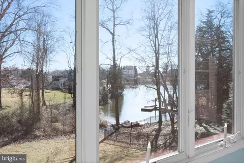 611 Overhill Dr, Edgewater, MD 21037 photo 17