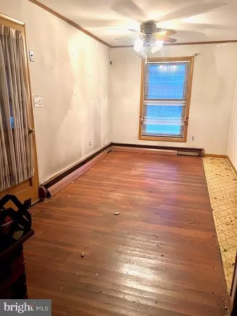 1659 Wall Dr, Pasadena, MD 21122 photo 7