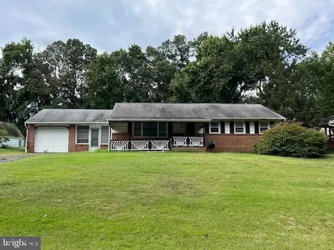 1659 Wall Dr, Pasadena, MD 21122