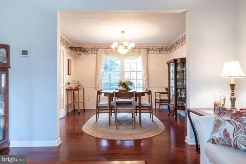 227 Falcon Dr, Pasadena, MD 21122 photo 11