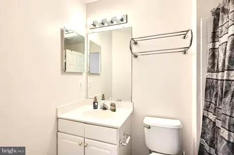 264 Seneca Ter, Pasadena, MD 21122 photo 10