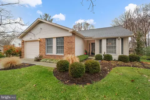 2802 Coxswain Ct, Annapolis, MD 21401