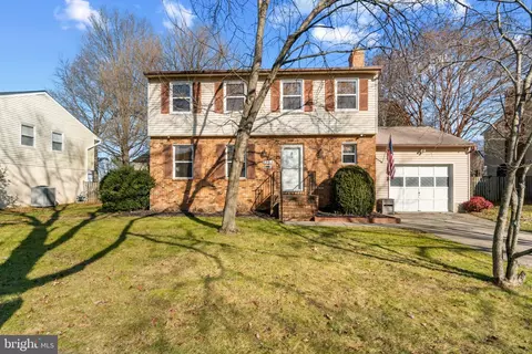 2304 Dartmouth Ln, Crofton, MD 21114