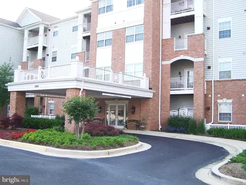 2604 Chapel Lake Dr #413, Gambrills, MD 21054