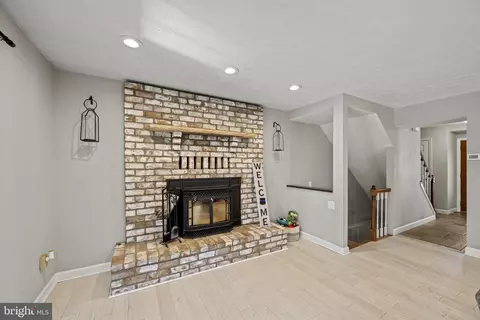 3465 Old Crown Dr, Pasadena, MD 21122 photo 13