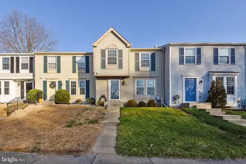 1829 Log Mill Pl, Crofton, MD 21114 photo 3