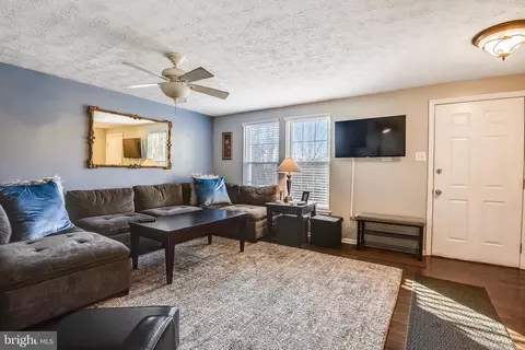 1829 Log Mill Pl, Crofton, MD 21114 photo 5