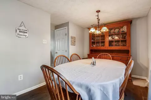 1829 Log Mill Pl, Crofton, MD 21114 photo 13