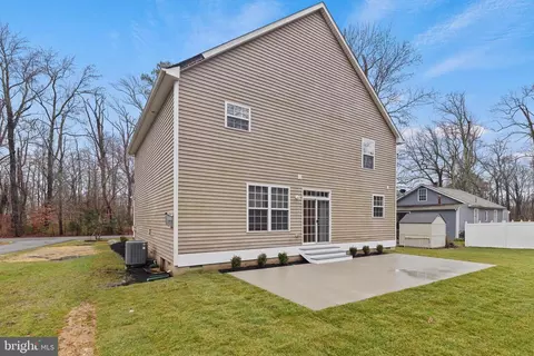 7078 Myrtle Ave, North Beach, MD 20714 photo 3