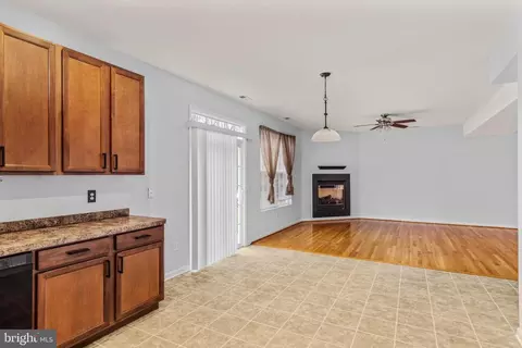 7078 Myrtle Ave, North Beach, MD 20714 photo 11