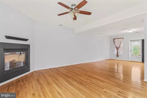 7078 Myrtle Ave, North Beach, MD 20714 photo 6