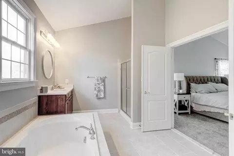 Bath - 8946 Sahalee Ct, Pasadena, MD 21122 photo 8 of 8