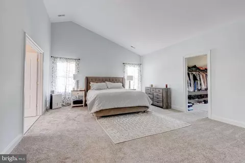 Bedroom - 8946 Sahalee Ct, Pasadena, MD 21122 photo 3 of 6