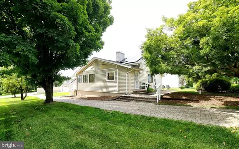 1215 Turkey Point Rd, Edgewater, MD 21037 photo 3