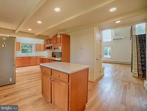 1215 Turkey Point Rd, Edgewater, MD 21037 photo 9