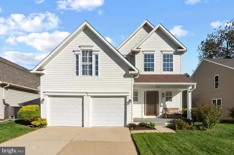 2412 Hightee Ct, Crofton, MD 21114