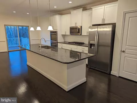 233 Mill Crossing Ct, Harmans, MD 21077 photo 7