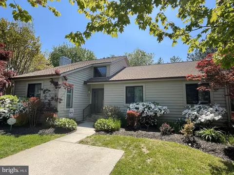 8 Landings Ct, Annapolis, MD 21403