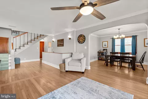 1938 Cedar Rd, Pasadena, MD 21122 photo 9