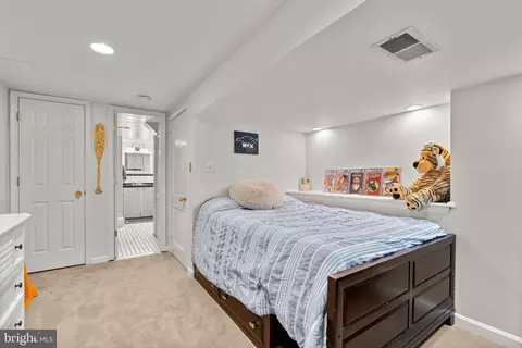 1938 Cedar Rd, Pasadena, MD 21122 photo 32