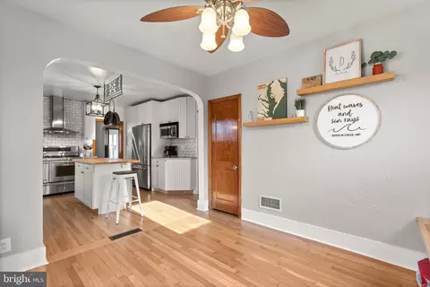 1938 Cedar Rd, Pasadena, MD 21122 photo 17