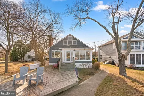 1938 Cedar Rd, Pasadena, MD 21122