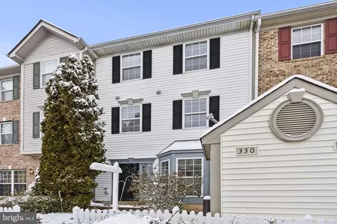 330 Roff Point Dr, Odenton, MD 21113 photo 2