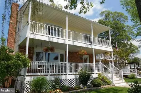 1198 Chesapeake Dr, Churchton, MD 20733