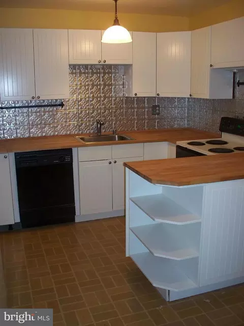 1712 Bancroft Ln E #289, Crofton, MD 21114 photo 5